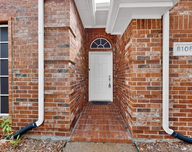8108 Case Drive - Photo Thumbnail 6