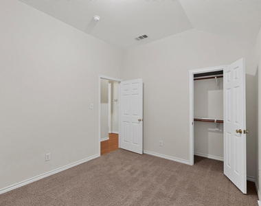 8108 Case Drive - Photo Thumbnail 34