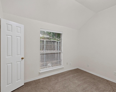 8108 Case Drive - Photo Thumbnail 32
