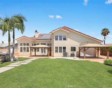 18218 Senteno Street - Photo Thumbnail 12