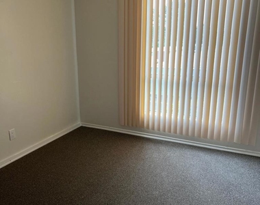 1300 Saratoga Avenue - Photo Thumbnail 9