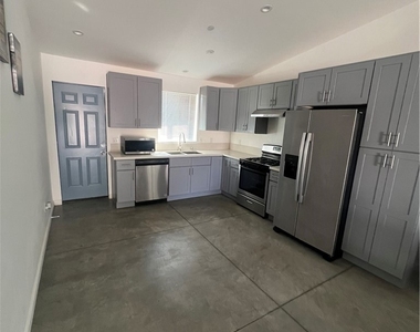 13244 El Cajon - Photo Thumbnail 2