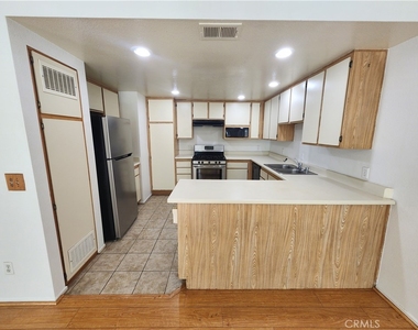 24234 Sylvan Glen - Photo Thumbnail 6