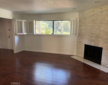 214 Teague Drive - Photo Thumbnail 2