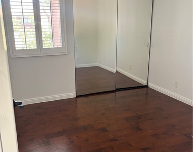 214 Teague Drive - Photo Thumbnail 8