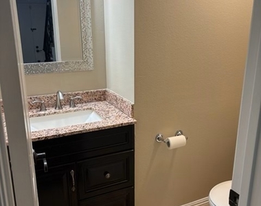 214 Teague Drive - Photo Thumbnail 11