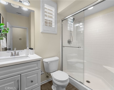3830 S Silver Oak Way - Photo Thumbnail 7