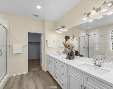 3830 S Silver Oak Way - Photo Thumbnail 13