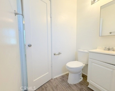 475 Pennsylvania Avenue - Photo Thumbnail 11
