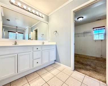 33602 Magnetite Street - Photo Thumbnail 33