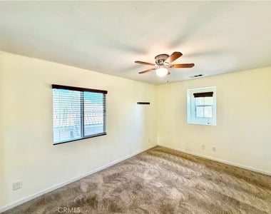 33602 Magnetite Street - Photo Thumbnail 28
