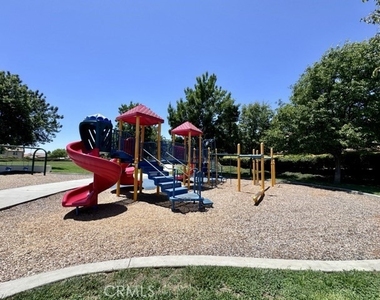 33602 Magnetite Street - Photo Thumbnail 46