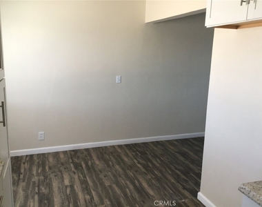 44254 Beech Avenue - Photo Thumbnail 3