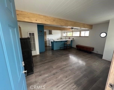 514 W Balboa - Photo Thumbnail 3