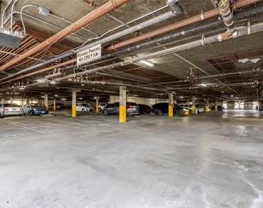 19350 Sherman Way - Photo Thumbnail 23