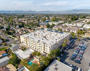 19350 Sherman Way - Photo Thumbnail 24
