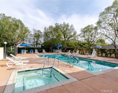 19350 Sherman Way - Photo Thumbnail 17