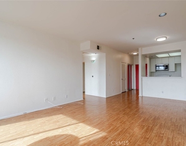 19350 Sherman Way - Photo Thumbnail 3