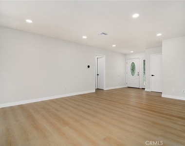 6162 Peterson - Photo Thumbnail 5