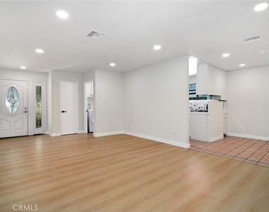 6162 Peterson - Photo Thumbnail 3