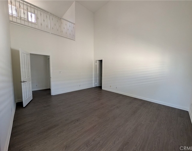 4442 Vista Del Monte Avenue - Photo Thumbnail 8