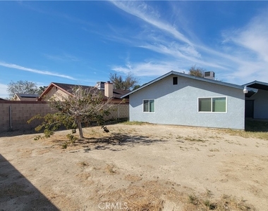 11136 Rome Beauty Drive - Photo Thumbnail 19