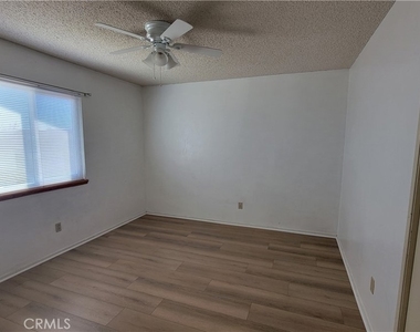 11136 Rome Beauty Drive - Photo Thumbnail 10