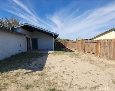 11136 Rome Beauty Drive - Photo Thumbnail 17