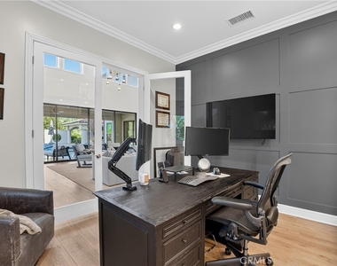 10975 Cartwright - Photo Thumbnail 17