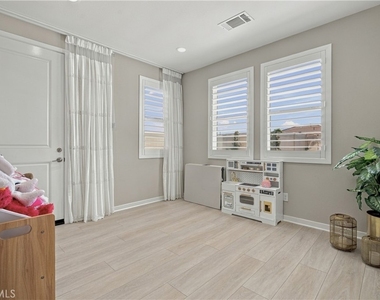 28527 Songbird Way - Photo Thumbnail 16