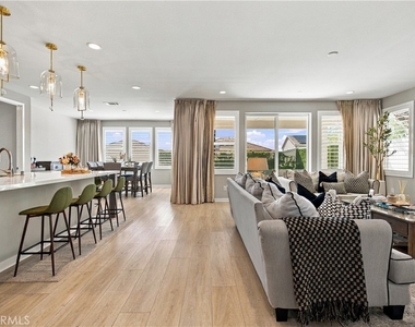 28527 Songbird Way - Photo Thumbnail 7