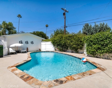 6954 Woodlake Avenue - Photo Thumbnail 37