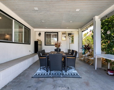 6954 Woodlake Avenue - Photo Thumbnail 35
