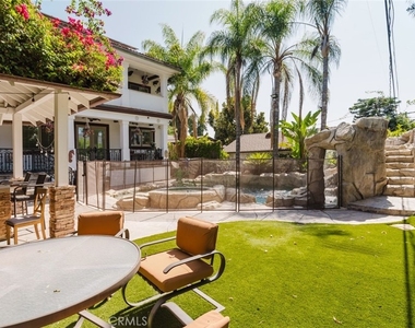 3057 N Naomi Street - Photo Thumbnail 16