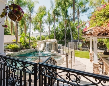 3057 N Naomi Street - Photo Thumbnail 15