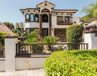 3057 N Naomi Street - Photo Thumbnail 18