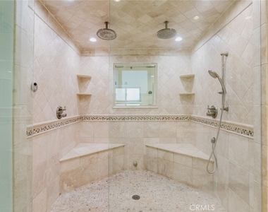 3057 N Naomi Street - Photo Thumbnail 9