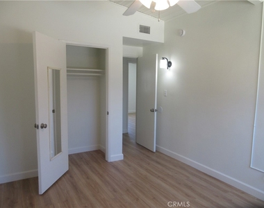 10818 Paso Robles Avenue - Photo Thumbnail 15