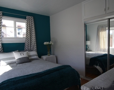 525 Ramona Avenue - Photo Thumbnail 13