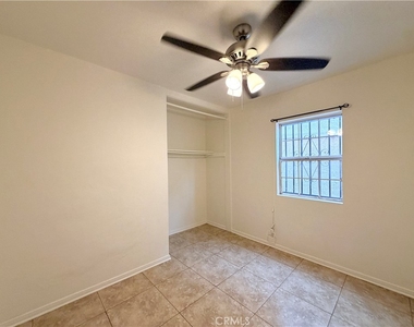 9137 S Broadway - Photo Thumbnail 9
