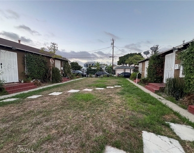 4616 W 111th Street - Photo Thumbnail 2