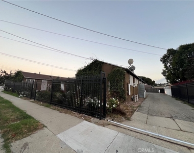 4616 W 111th Street - Photo Thumbnail 4