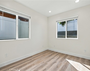 4562 W 129th W - Photo Thumbnail 24