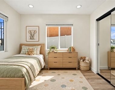 4562 W 129th W - Photo Thumbnail 17