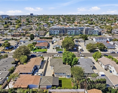 8324 Barnsley Avenue - Photo Thumbnail 27