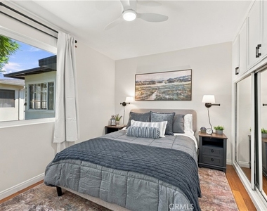 8324 Barnsley Avenue - Photo Thumbnail 15