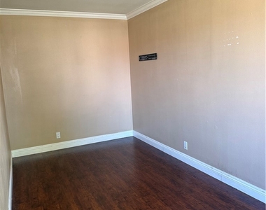 15104 Hayford Street - Photo Thumbnail 8