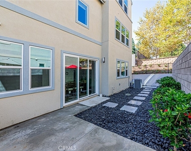 1713 Lychee Street - Photo Thumbnail 30
