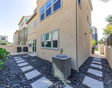 1713 Lychee Street - Photo Thumbnail 31