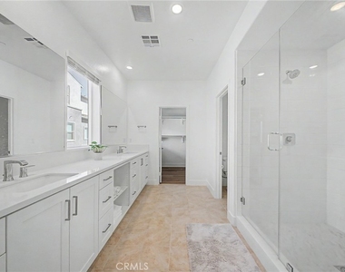1713 Lychee Street - Photo Thumbnail 12